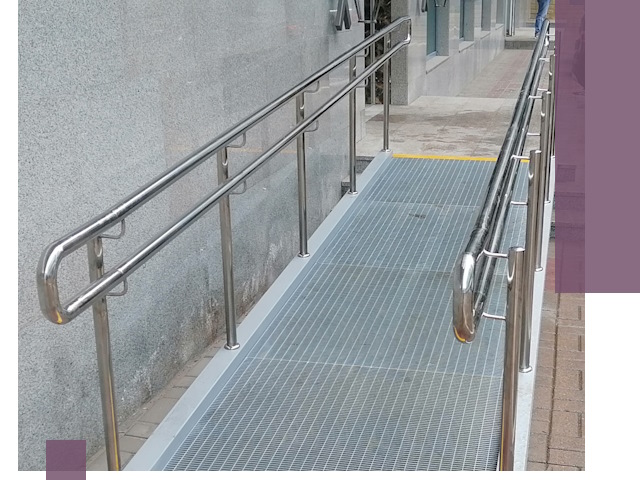 Пандусы для инвалидов в Каспийске — изготовление и монтаж