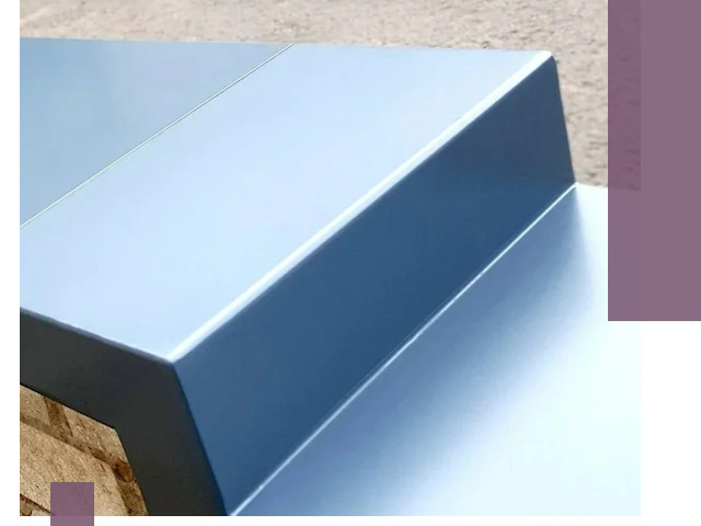 Крышки на парапет в Каспийске: изготовление и монтаж под ключ